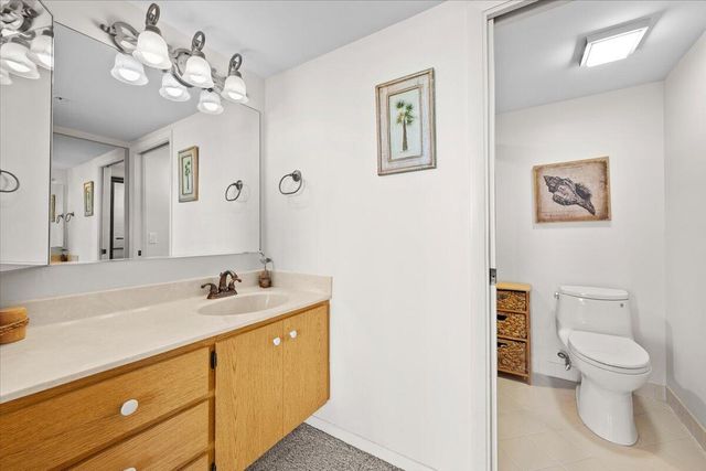 2001 Marina Isle Way 405, Jupiter, FL 33477