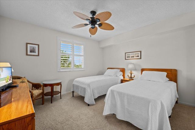 2001 Marina Isle Way 405, Jupiter, FL 33477