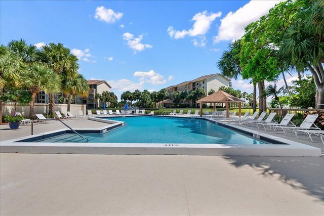 2001 Marina Isle Way 405, Jupiter, FL 33477