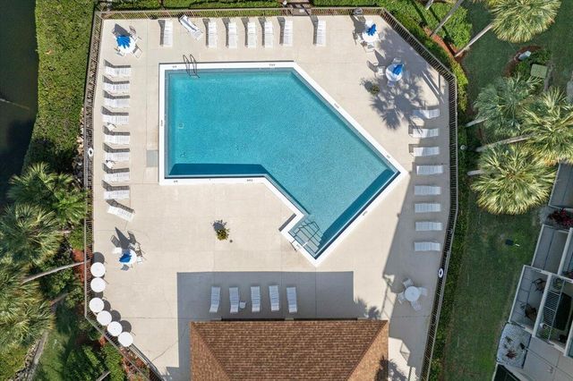 2001 Marina Isle Way 405, Jupiter, FL 33477