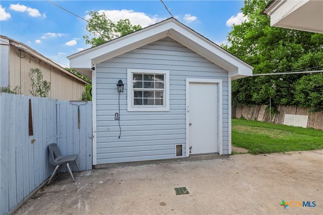 1211 S 17th Street, Temple, TX 76504
