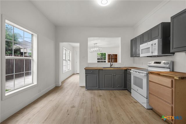 1211 S 17th Street, Temple, TX 76504