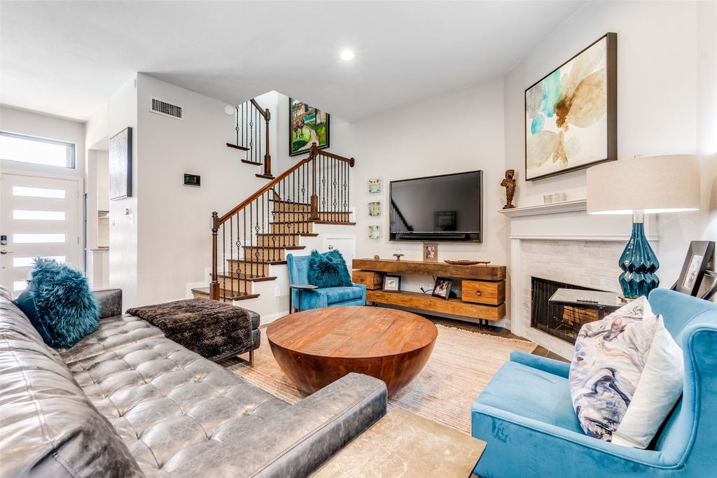 4126 Avondale Avenue D, Dallas, TX 75219