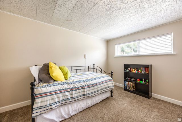 208 N OAKLEAF LN, North Salt Lake, UT 84054