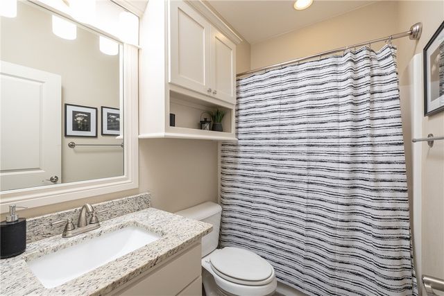 452 Romano Avenue, Tontitown, AR 72762