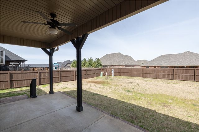 452 Romano Avenue, Tontitown, AR 72762