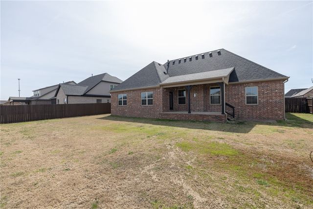 452 Romano Avenue, Tontitown, AR 72762