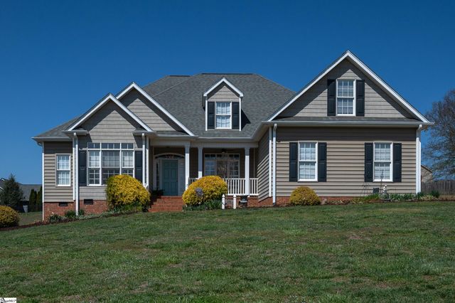 10 Saddle Creek Court, Greer, SC 29651