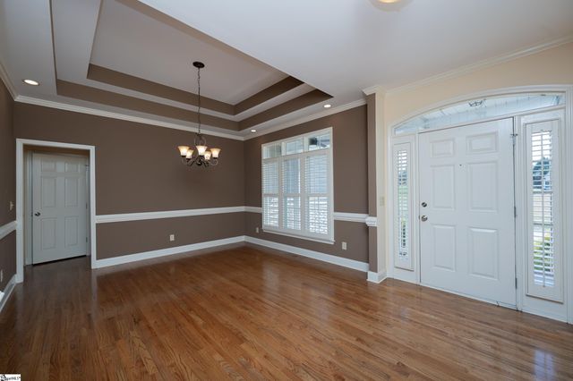 10 Saddle Creek Court, Greer, SC 29651