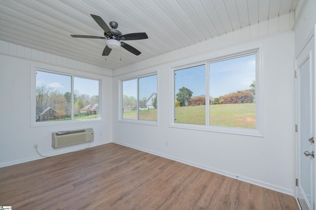 10 Saddle Creek Court, Greer, SC 29651