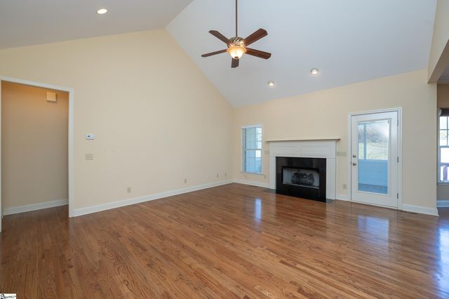 10 Saddle Creek Court, Greer, SC 29651