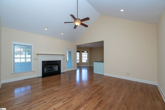 10 Saddle Creek Court, Greer, SC 29651