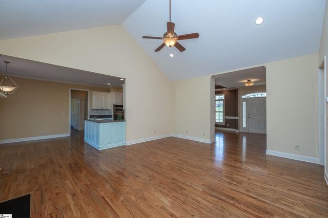 10 Saddle Creek Court, Greer, SC 29651