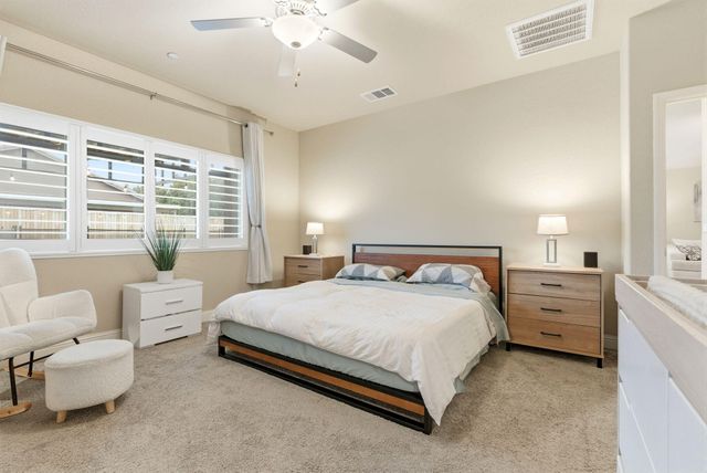 3636 E Meadow Court, Visalia, CA 93292