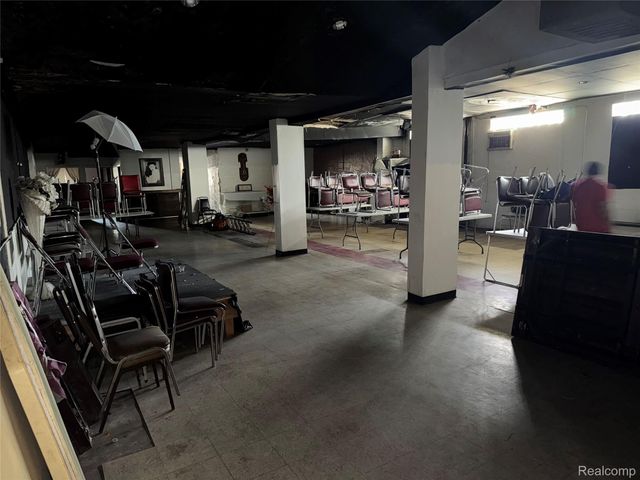 15715 Schaefer Highway, Detroit, MI 48227