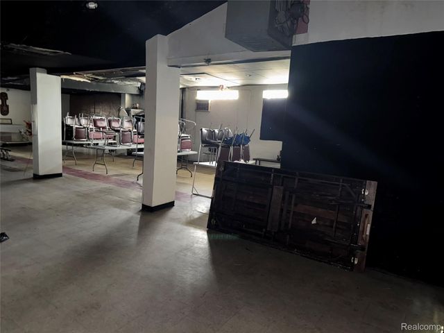 15715 Schaefer Highway, Detroit, MI 48227