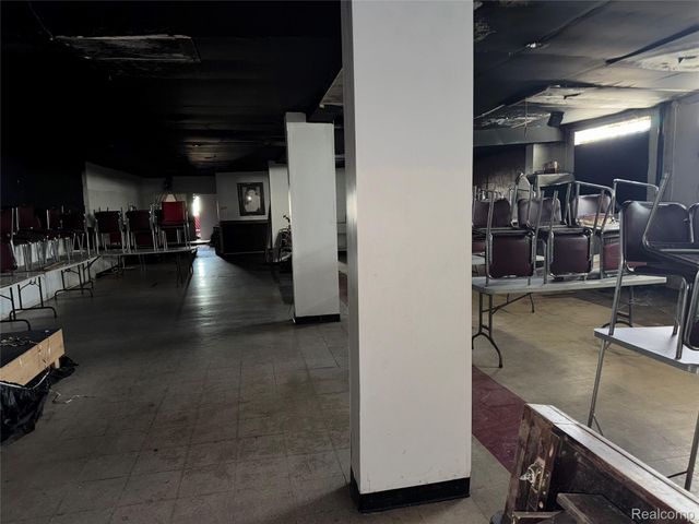 15715 Schaefer Highway, Detroit, MI 48227