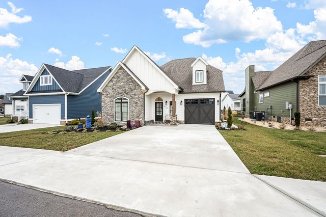 22 Driftwood Ct, Winchester, TN 37398