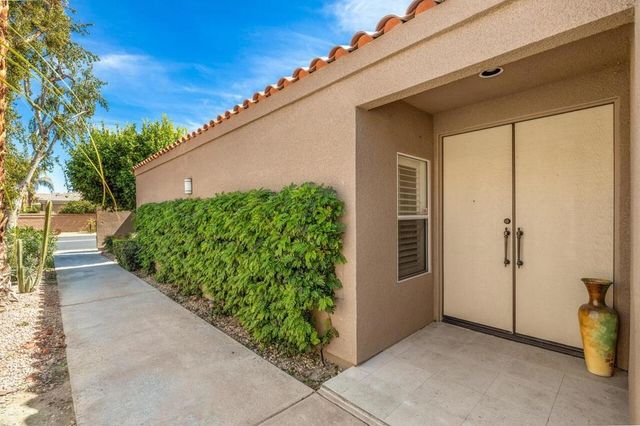 142 Lakeshore Drive, Rancho Mirage, CA 92270