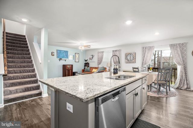 16041 GRANT CT, Bowling Green, VA 22427