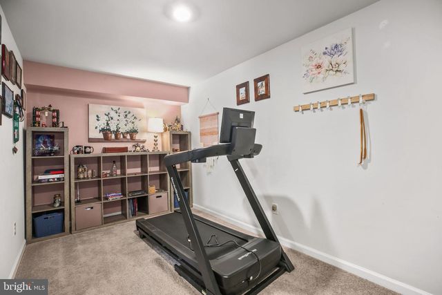 16041 GRANT CT, Bowling Green, VA 22427