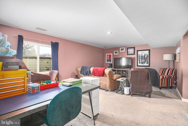 16041 GRANT CT, Bowling Green, VA 22427