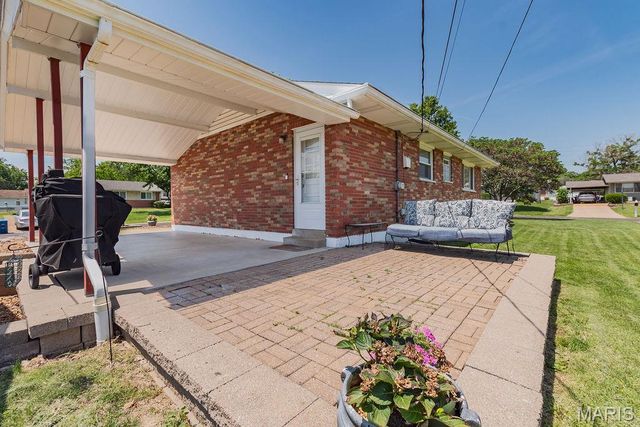 4231 Tupelo Drive, Unincorporated, MO 63125