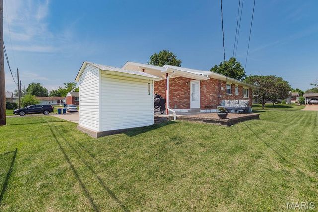 4231 Tupelo Drive, Unincorporated, MO 63125