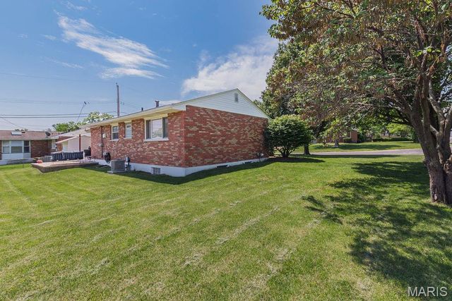 4231 Tupelo Drive, Unincorporated, MO 63125