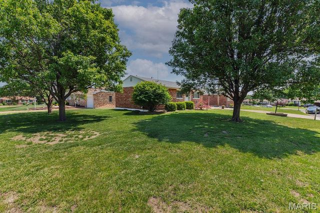 4231 Tupelo Drive, Unincorporated, MO 63125
