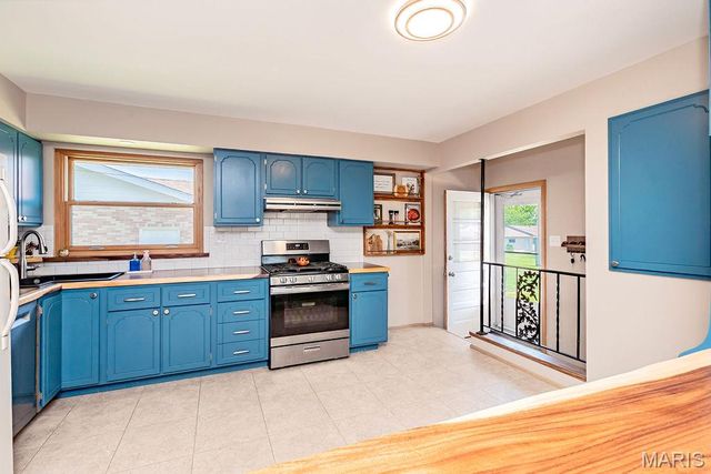 4231 Tupelo Drive, Unincorporated, MO 63125