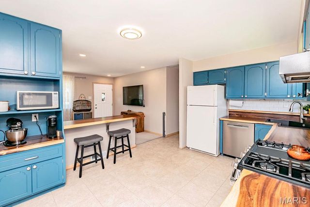 4231 Tupelo Drive, Unincorporated, MO 63125