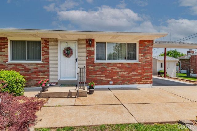 4231 Tupelo Drive, Unincorporated, MO 63125