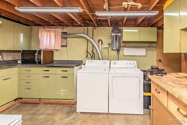 4231 Tupelo Drive, Unincorporated, MO 63125