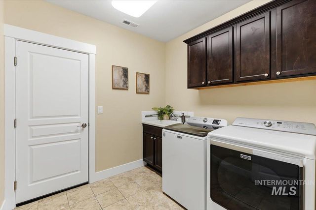 6296 S Ironwood Ave, Boise, ID 83709