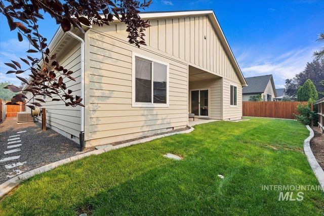 6296 S Ironwood Ave, Boise, ID 83709
