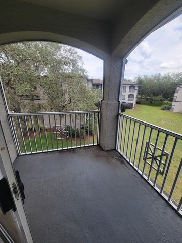 8413 LUCUYA WAY 306, Temple Terrace, FL 33637