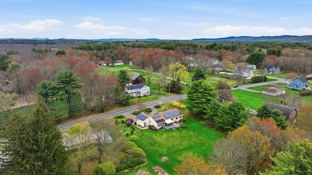 53 Hampden Rd, East Longmeadow, MA 01028