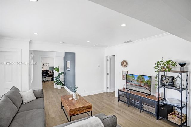 3320 NE 13th Ave 3320, Oakland Park, FL 33334