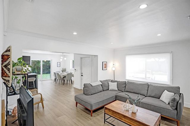 3320 NE 13th Ave 3320, Oakland Park, FL 33334