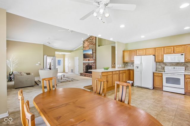3414 Aylesford Lane, Indianapolis, IN 46228