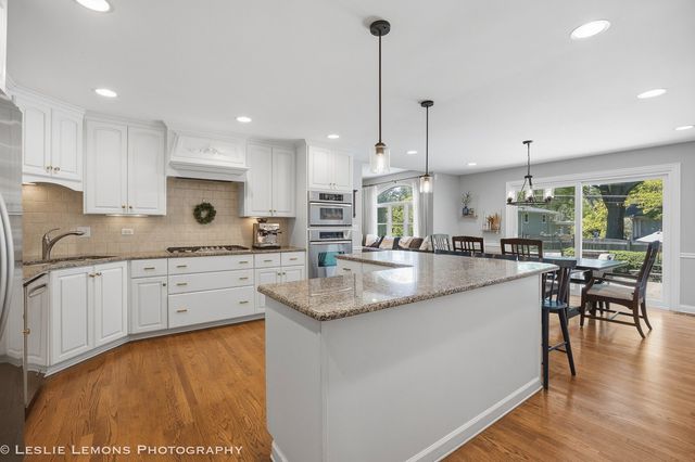 1229 Atlas Lane, Naperville, IL 60540