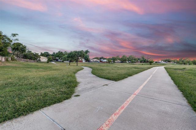 3020 Ravine Trail, Carrollton, TX 75007