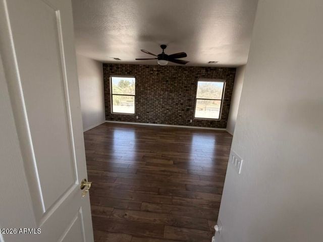 3806 E TAURUS Place, Chandler, AZ 85249