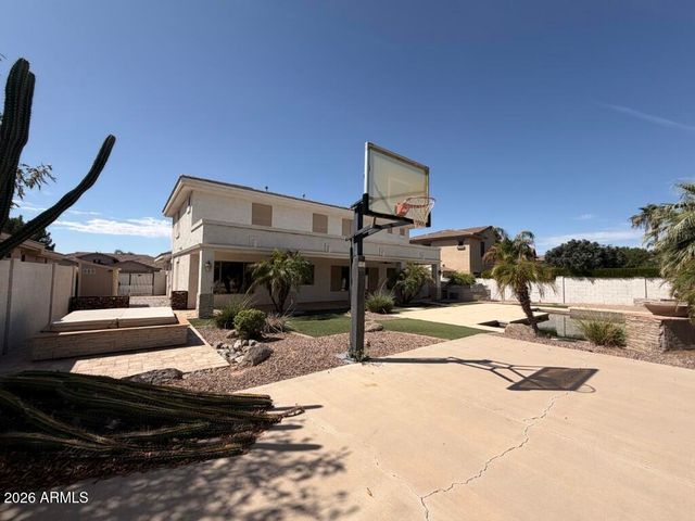3806 E TAURUS Place, Chandler, AZ 85249