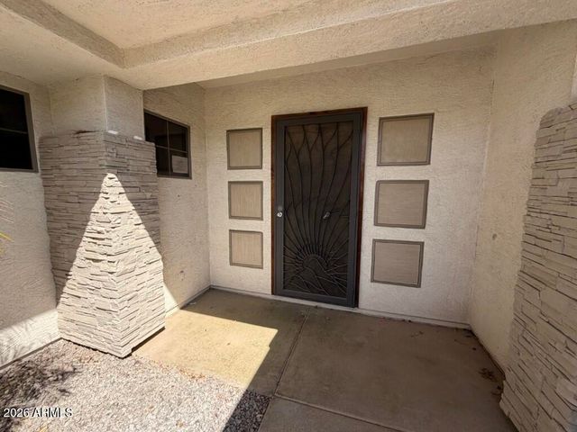 3806 E TAURUS Place, Chandler, AZ 85249