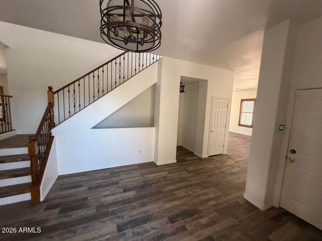 3806 E TAURUS Place, Chandler, AZ 85249