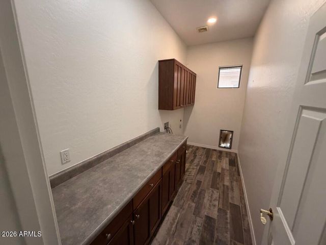 3806 E TAURUS Place, Chandler, AZ 85249