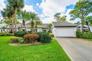 86 Cambridge Lane, Boynton Beach, FL 33436