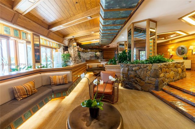 4000 Towerside Ter 1401, Miami, FL 33138